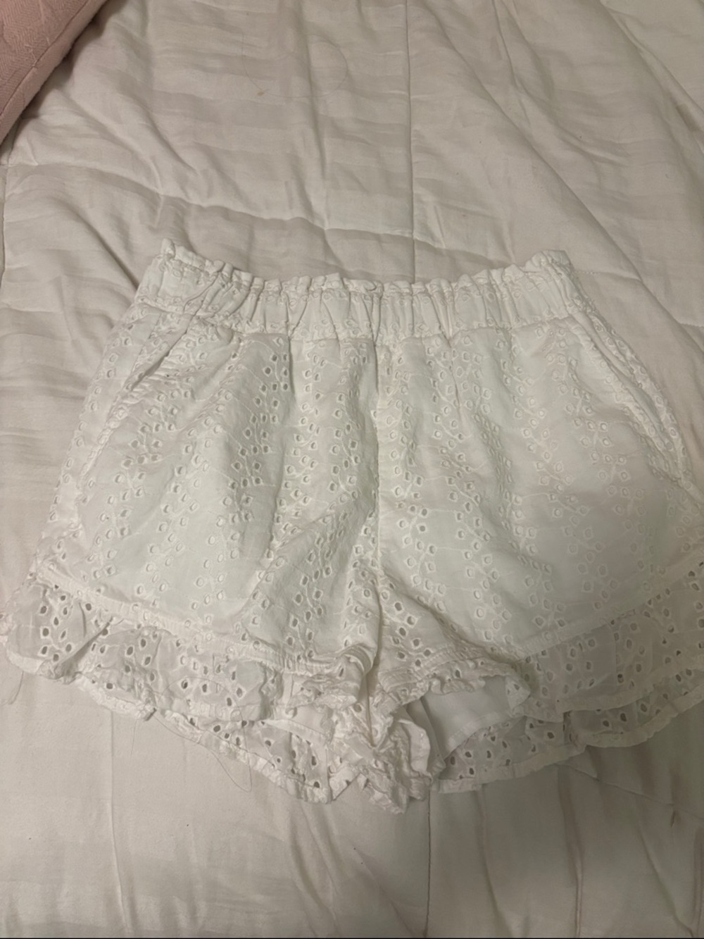 Hollister White Eyelet Ruffle High-Waist Shorts